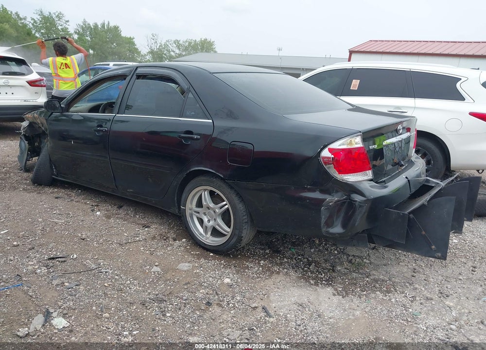 2005 TOYOTA CAMRY VIN: 4T1BE32K75U098126