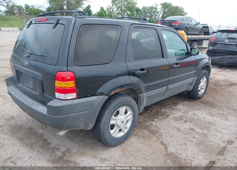 2003 FORD ESCAPE XLT VIN: 1FMYU93153KB00986