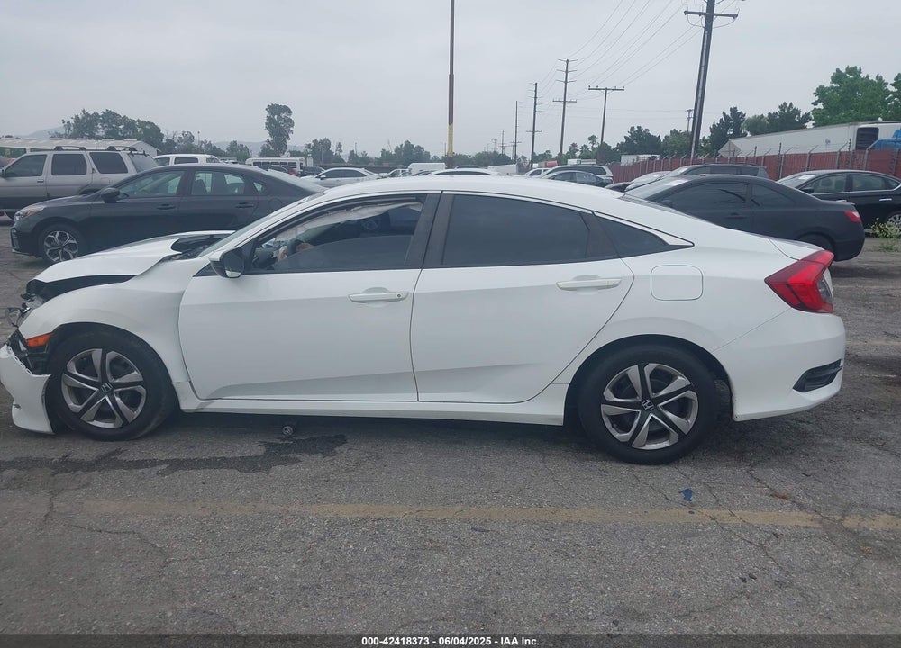 2018 HONDA CIVIC VIN: 2HGFC2F52JH528878