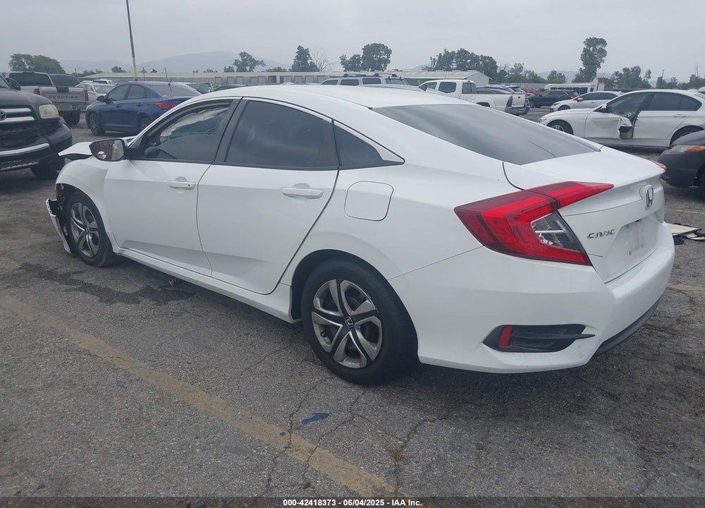 2018 HONDA CIVIC VIN: 2HGFC2F52JH528878