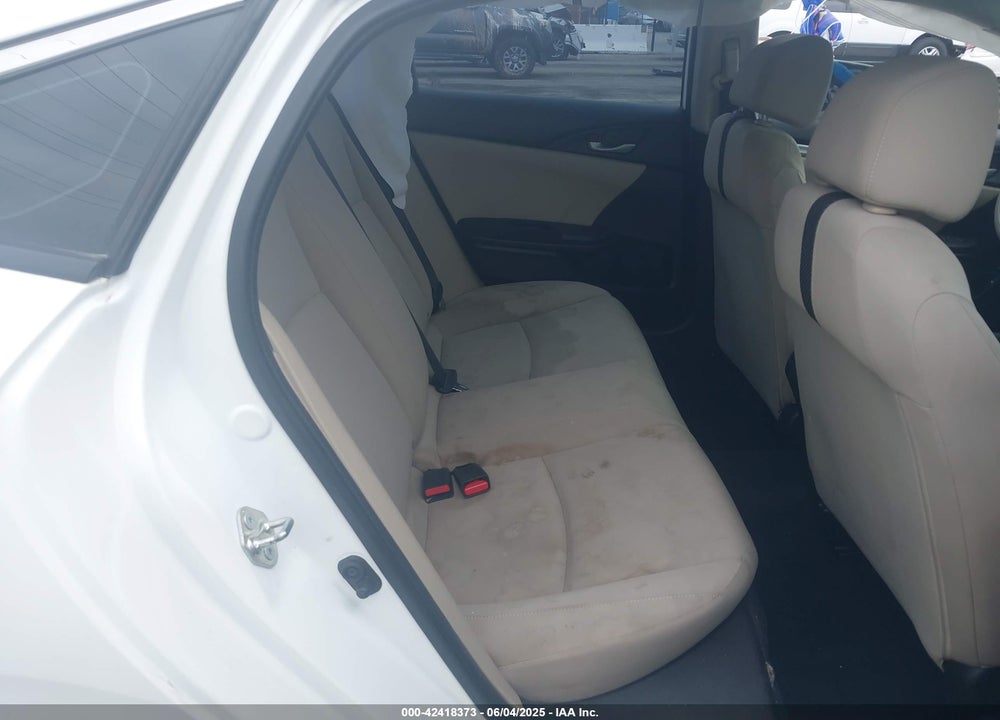 2018 HONDA CIVIC VIN: 2HGFC2F52JH528878