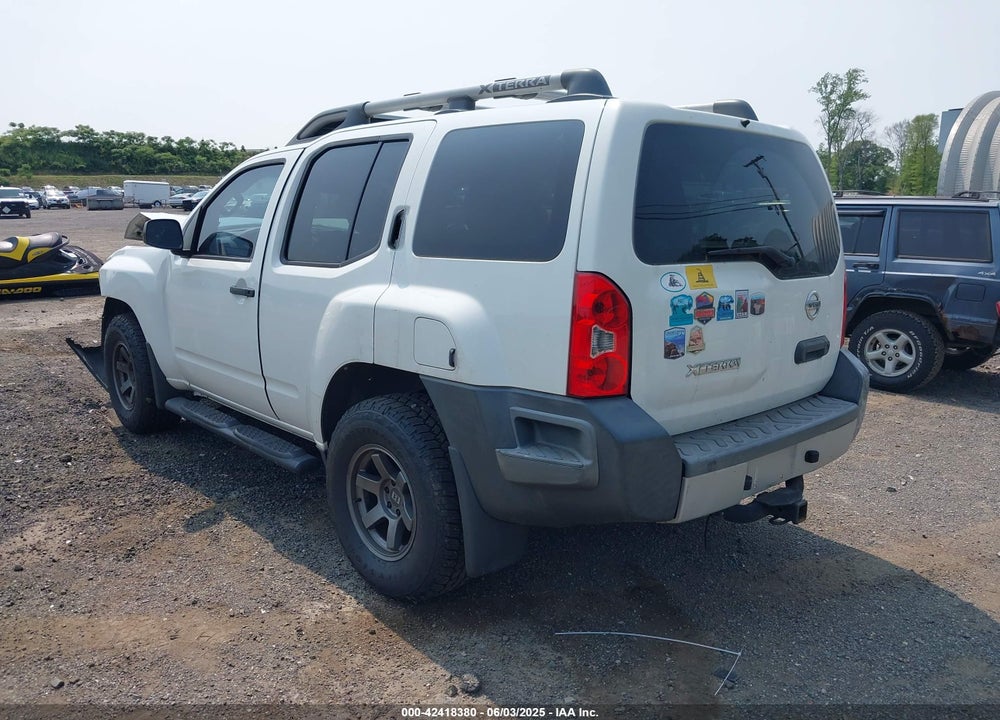 2015 NISSAN XTERRA VIN: 5N1AN0NW4FN667096
