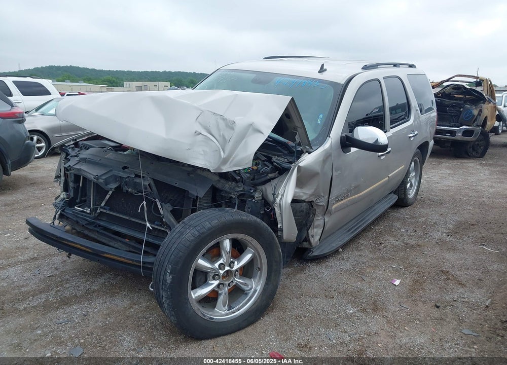 2008 CHEVROLET TAHOE VIN: 1GNFK13048R122221