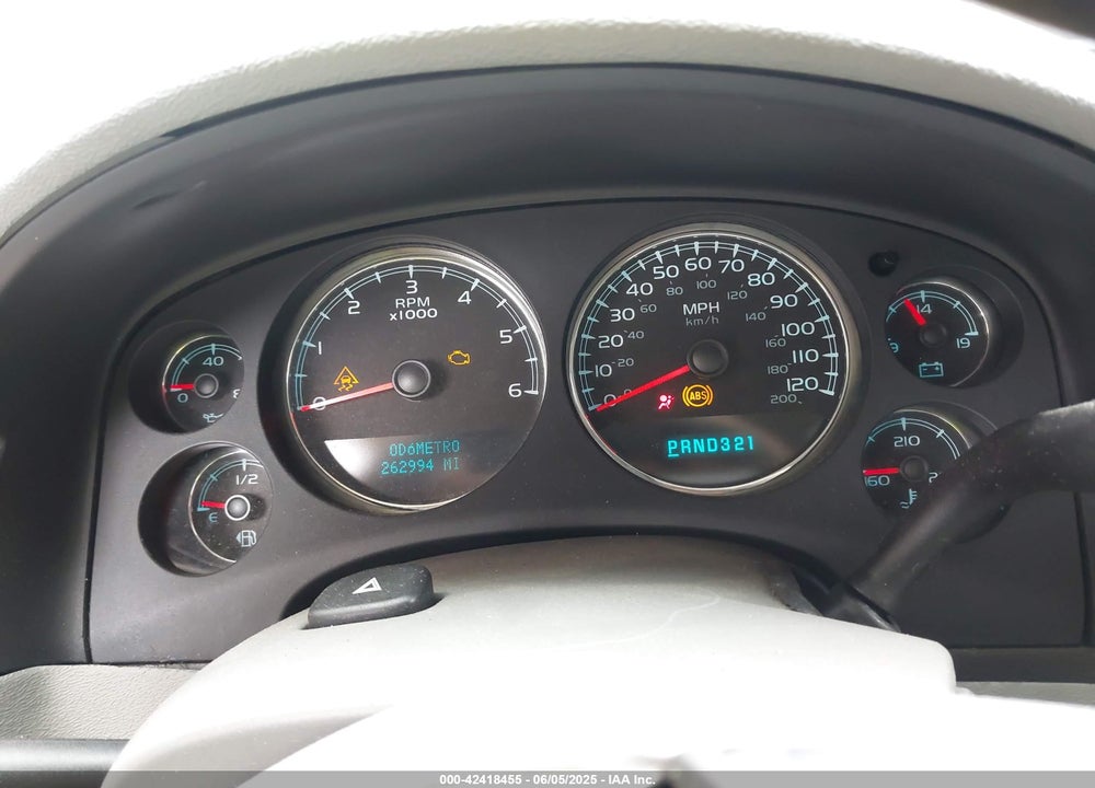2008 CHEVROLET TAHOE VIN: 1GNFK13048R122221