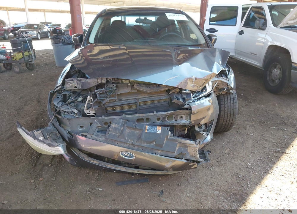 2015 FORD FOCUS SE VIN: 1FADP3F21FL210742