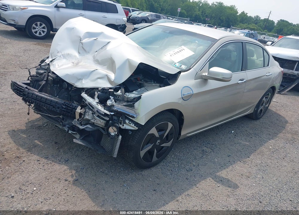 2014 HONDA ACCORD VIN: JHMCR5F7XEC000581