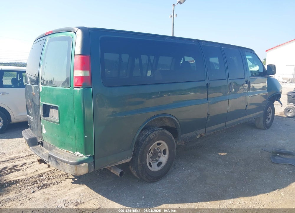 2009 CHEVROLET EXPRESS 3500 LS VIN: 1GAHG39K291137235
