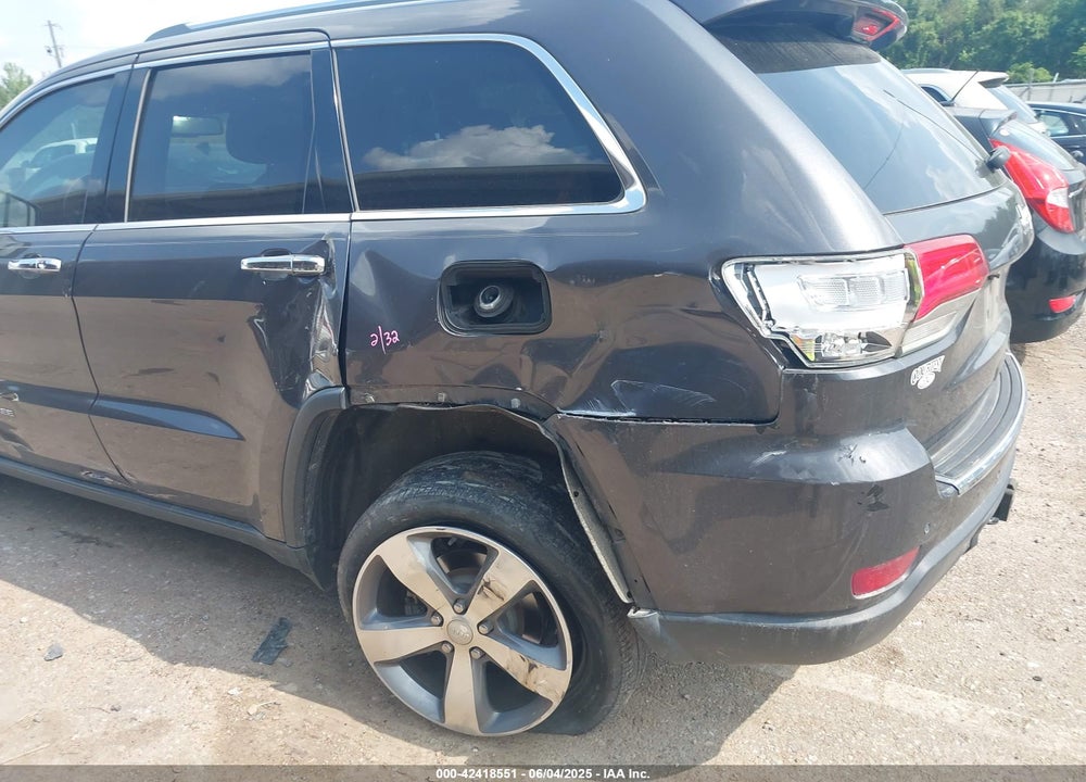 2015 JEEP GRAND CHEROKEE VIN: 1C4RJEBG3FC749488