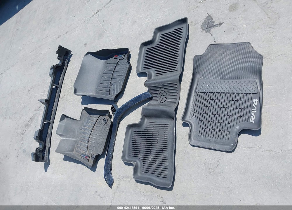 2021 TOYOTA RAV4 PRIME SE VIN: JTMCB3FV1MD046463