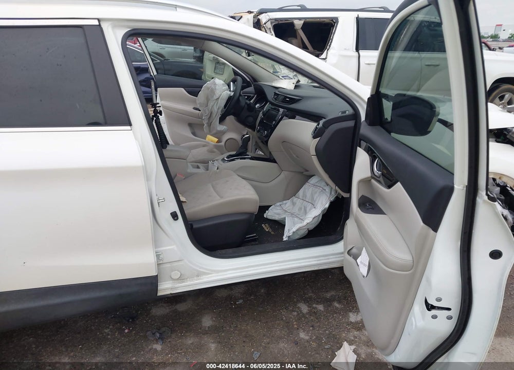 2020 NISSAN ROGUE SPORT VIN: JN1BJ1CV9LW262719