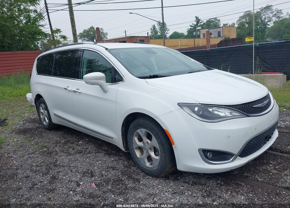 2017 CHRYSLER PACIFICA TOURING L PLUS VIN: 2C4RC1EG2HR506313
