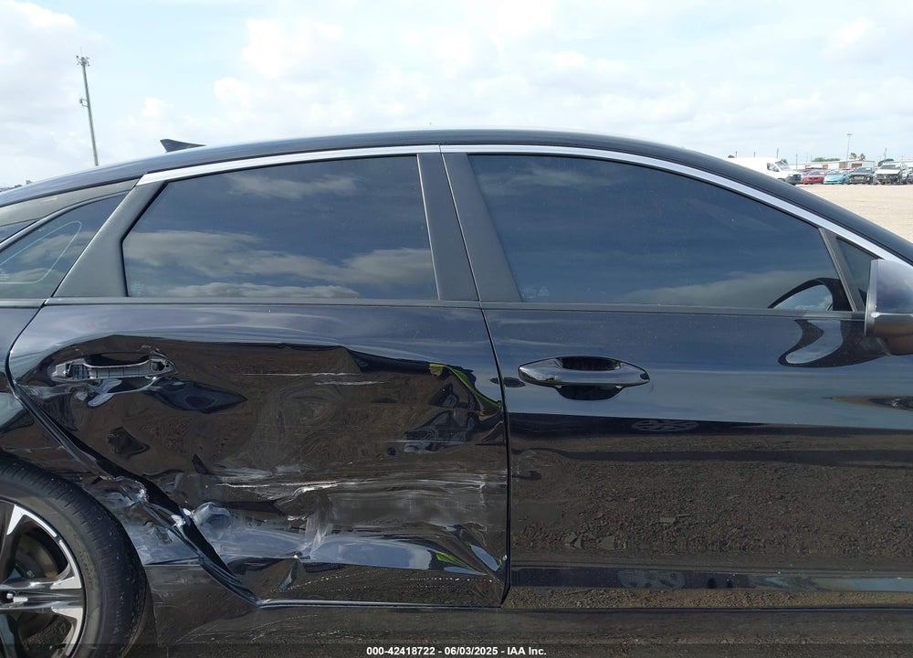 2024 KIA K5 VIN: 5XXG64J28RG263224