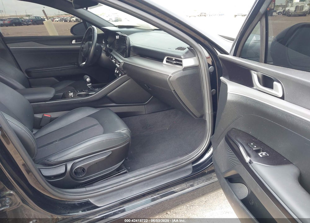 2024 KIA K5 VIN: 5XXG64J28RG263224