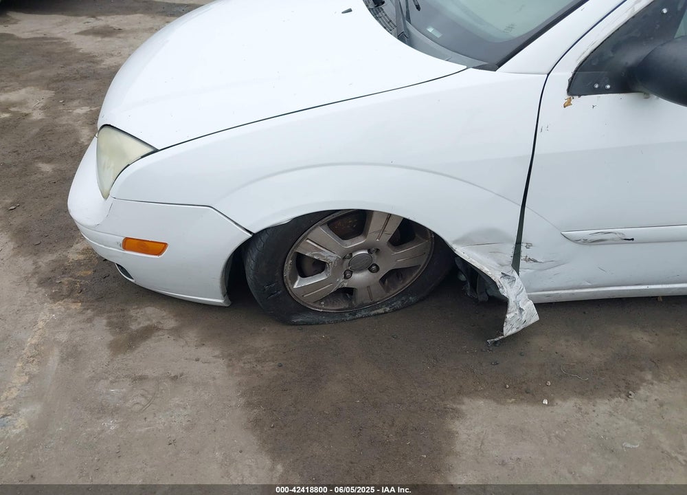 2005 FORD FOCUS ZX4 VIN: 1FAFP34N25W152109