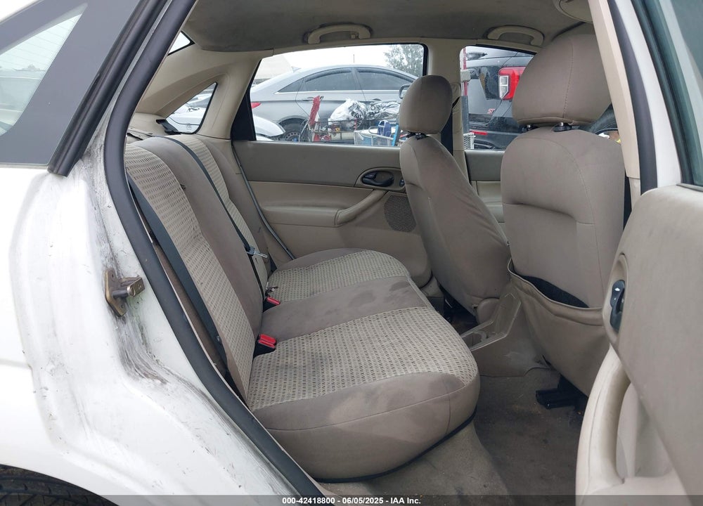 2005 FORD FOCUS ZX4 VIN: 1FAFP34N25W152109