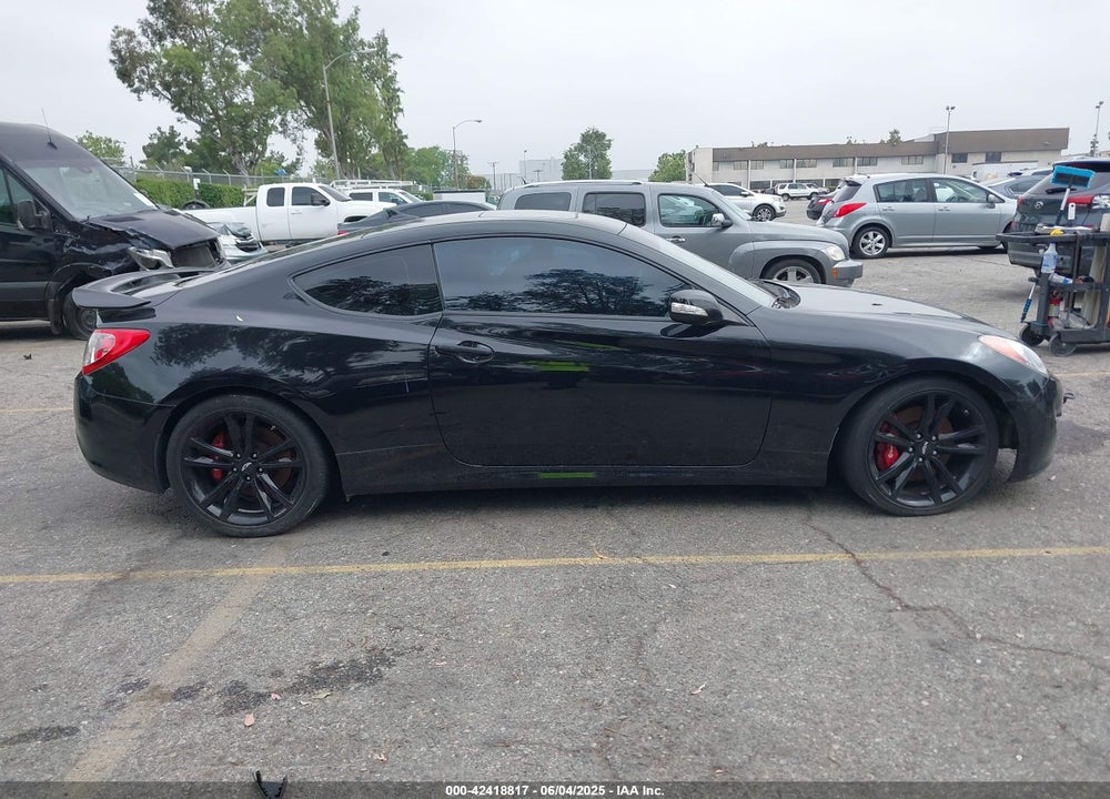 2010 HYUNDAI GENESIS VIN: KMHHU6KH2AU040891