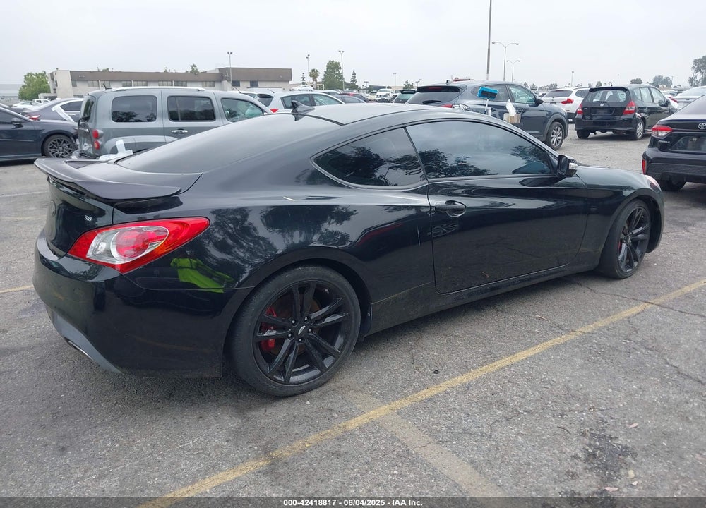 2010 HYUNDAI GENESIS VIN: KMHHU6KH2AU040891