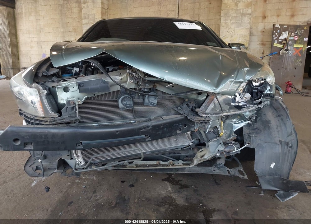 2010 HONDA ACCORD VIN: 1HGCP2F82AA135494