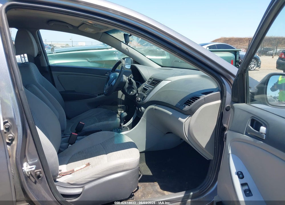 2015 HYUNDAI ACCENT VIN: KMHCT4AE9FU888735