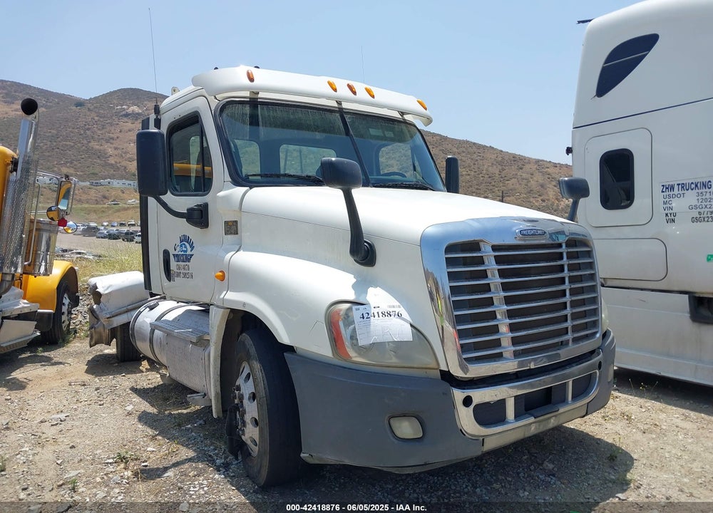 2013 FREIGHTLINER CASCADIA 125 --- VIN: 1FUBGDDV6DSBV0928