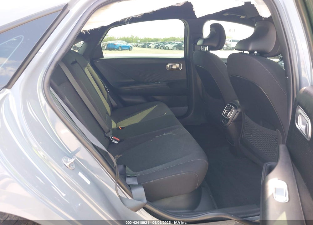 2024 HYUNDAI IONIQ 6 SE VIN: KMHM24AA6RA070518
