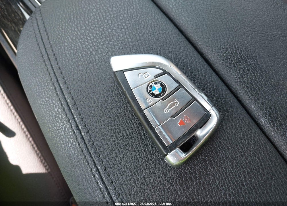 2018 BMW X5 EDRIVE VIN: 5UXKT0C55J0W00049