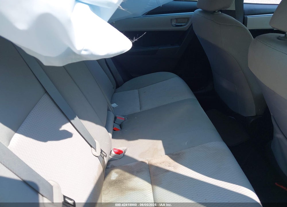 2015 TOYOTA COROLLA LE VIN: 2T1BURHE6FC384477