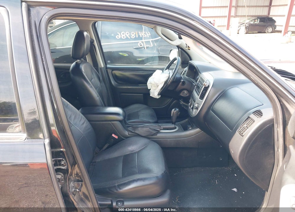 2005 FORD ESCAPE LIMITED VIN: 1FMYU94175KB42352