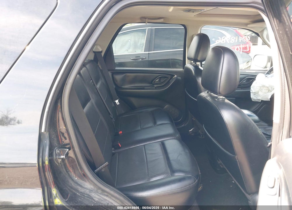 2005 FORD ESCAPE LIMITED VIN: 1FMYU94175KB42352