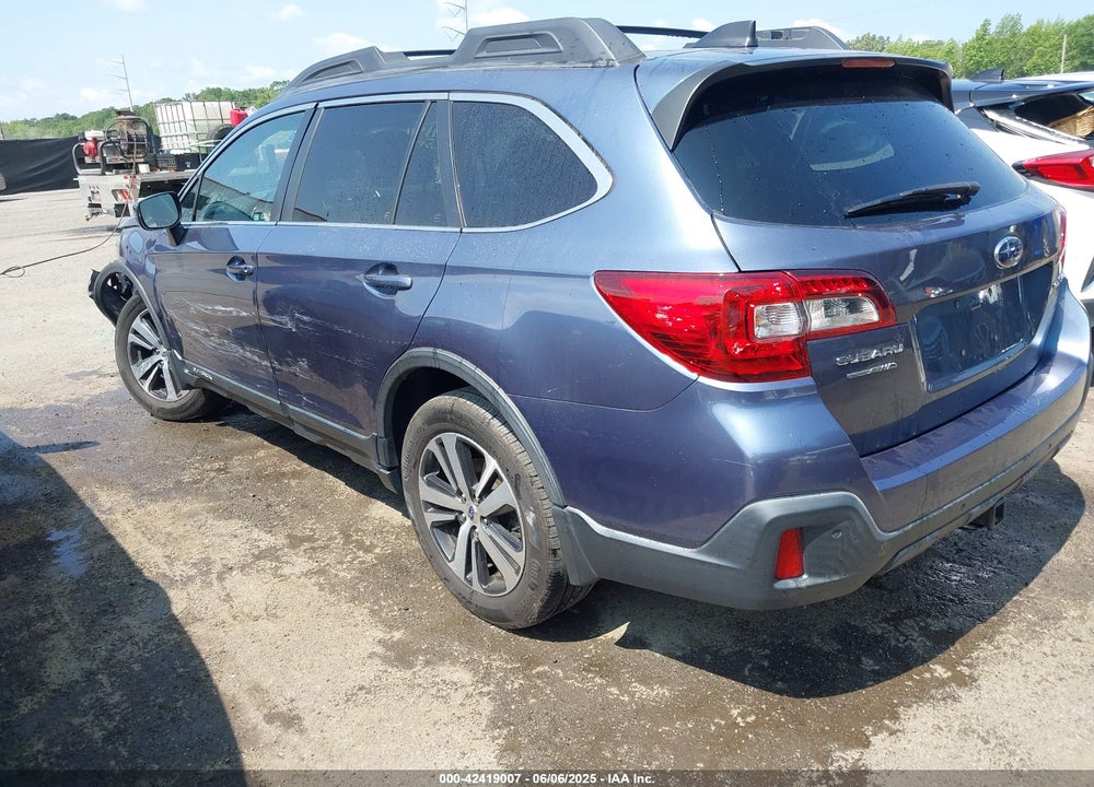 2018 SUBARU OUTBACK VIN: 4S4BSANC6J3216488