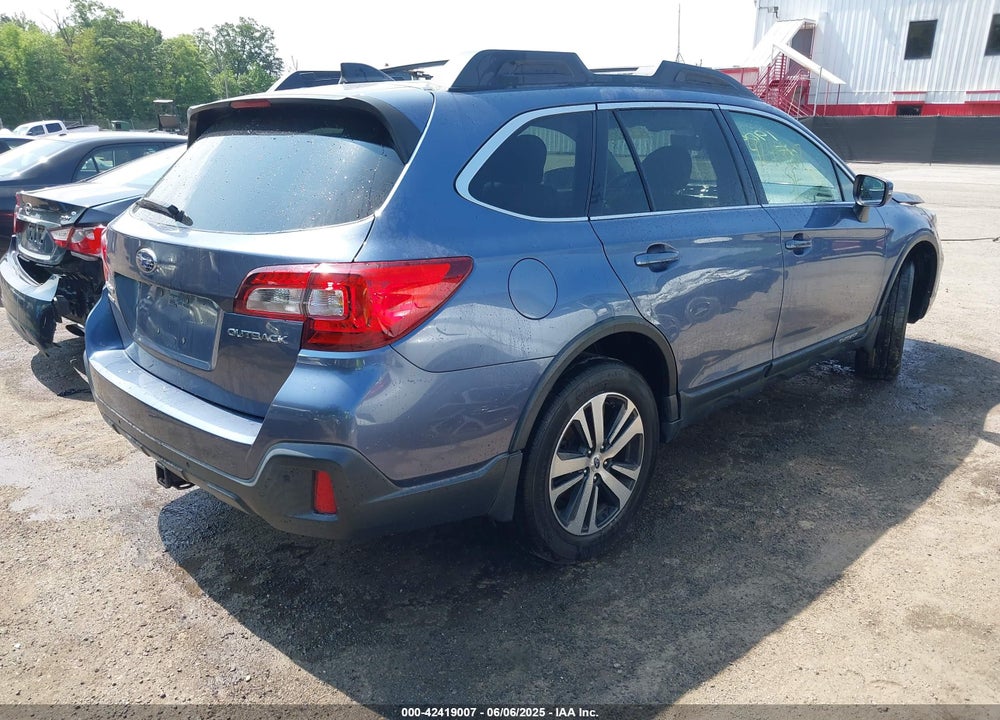 2018 SUBARU OUTBACK VIN: 4S4BSANC6J3216488