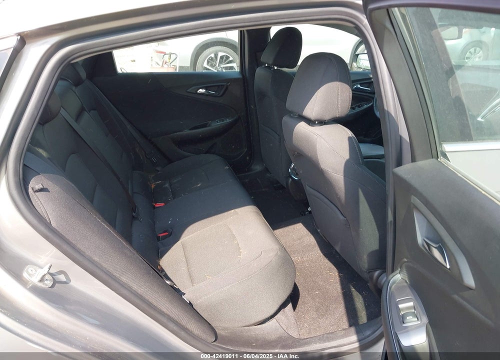 2017 CHEVROLET MALIBU VIN: 1G1ZE5ST1HF150200