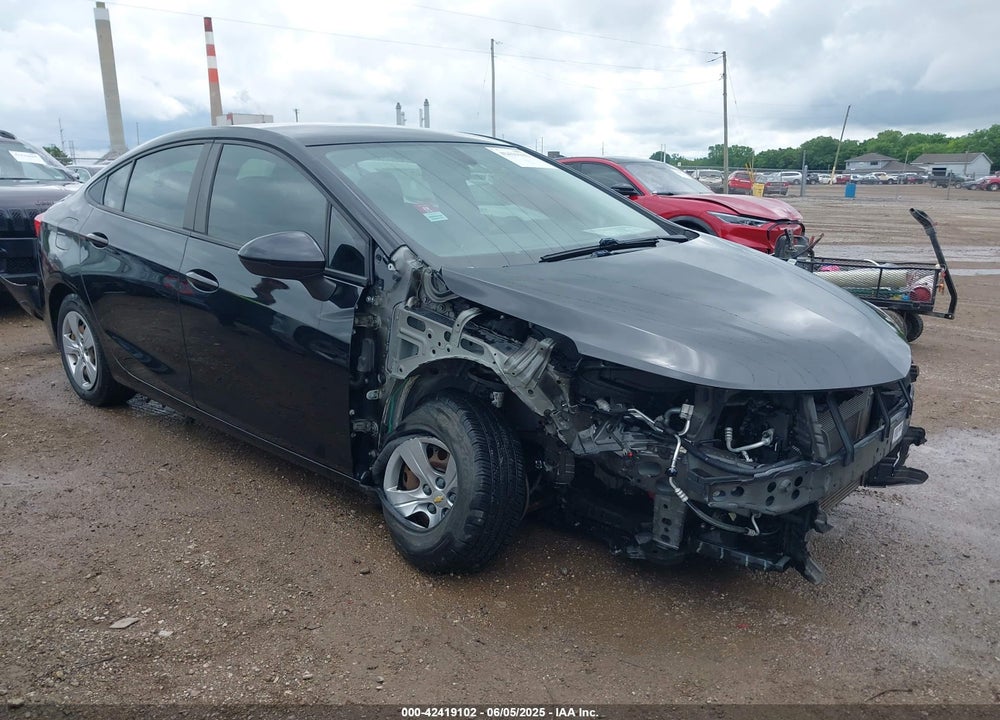 2018 CHEVROLET CRUZE VIN: 1G1BC5SM6J7195696