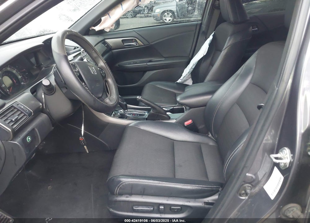 2016 HONDA ACCORD VIN: 1HGCR2F51GA154370