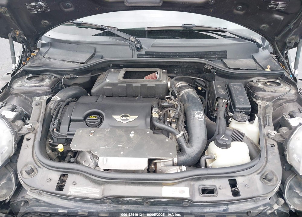 2014 MINI CLUBMAN VIN: WMWZG3C53ETY33385