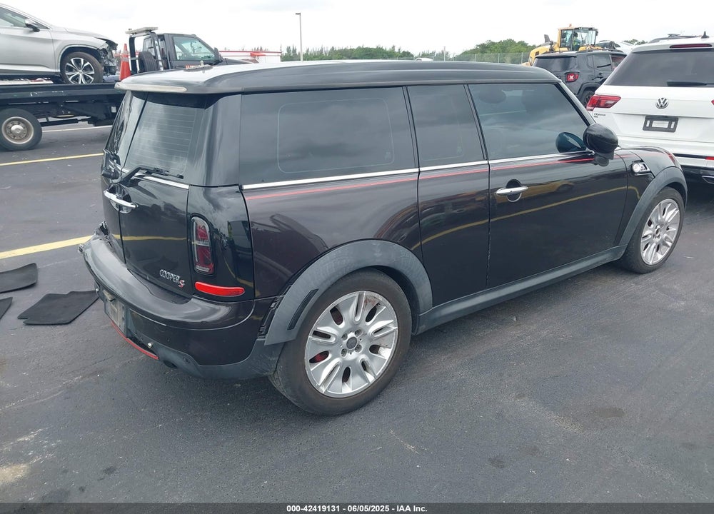 2014 MINI CLUBMAN VIN: WMWZG3C53ETY33385