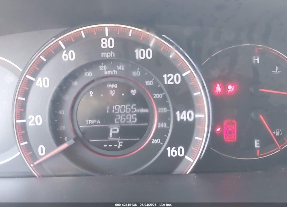 2017 HONDA ACCORD VIN: 1HGCR2F56HA008774