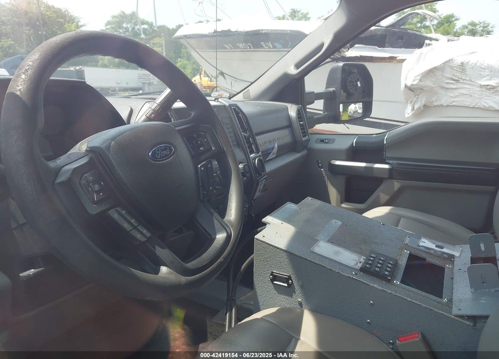 2017 FORD F-550 CHASSIS XLT VIN: 1FD0X5HT0HEE07592