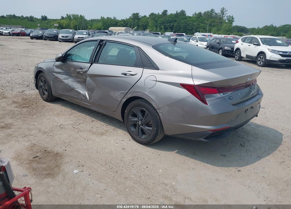2021 HYUNDAI ELANTRA VIN: KMHLM4AG2MU091870