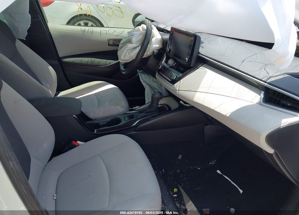 2022 TOYOTA COROLLA VIN: JTDEAMDE5NJ040057
