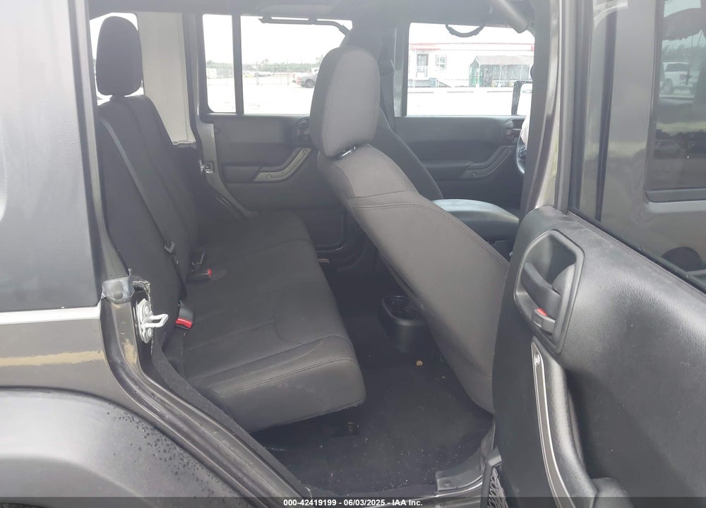 2018 JEEP WRANGLER JK UNLIMITED SPORT S 4X4 VIN: 1C4BJWDG1JL810754
