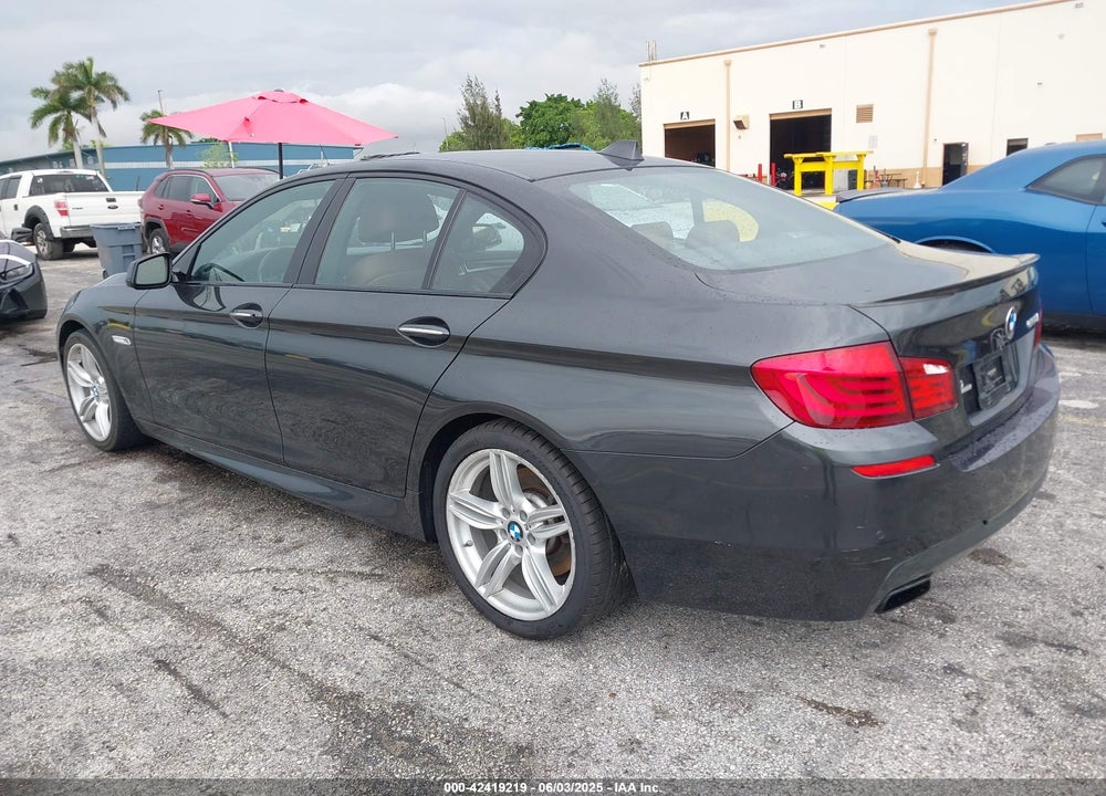 2013 BMW 550 VIN: WBAFR9C55DC271603
