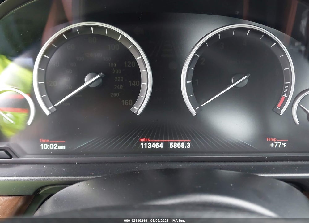 2013 BMW 550 VIN: WBAFR9C55DC271603