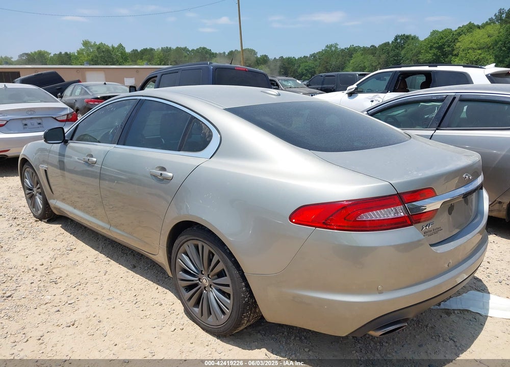 2012 JAGUAR XF VIN: SAJWA0HB4CLS23644