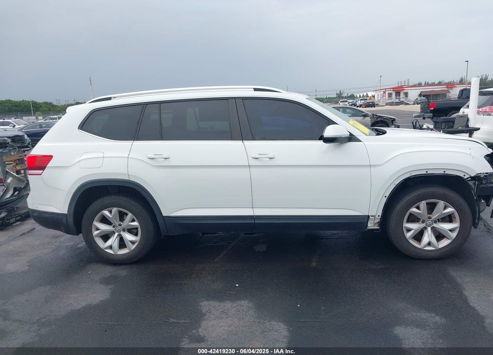 2018 VOLKSWAGEN ATLAS VIN: 1V2AP2CA7JC599090
