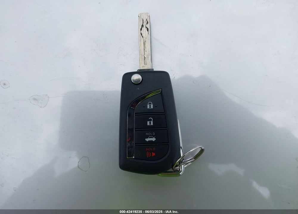 2022 TOYOTA COROLLA LE VIN: 5YFEPMAE3NP348813