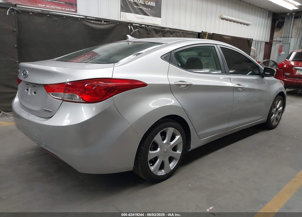 2013 HYUNDAI ELANTRA VIN: KMHDH4AE3DU547978