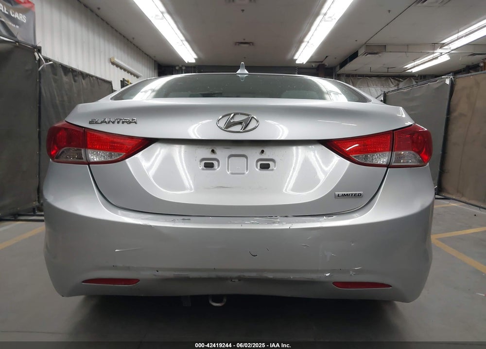 2013 HYUNDAI ELANTRA VIN: KMHDH4AE3DU547978