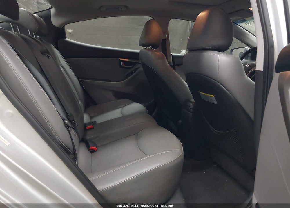 2013 HYUNDAI ELANTRA VIN: KMHDH4AE3DU547978