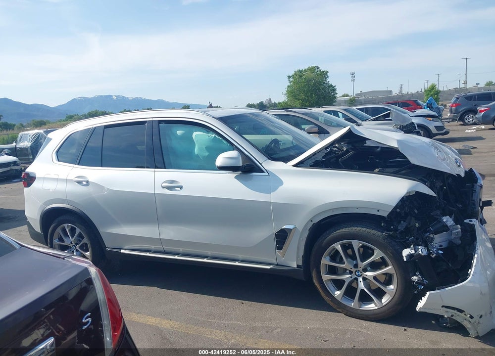 2024 BMW X5 VIN: 5UX23EU08R9T24893